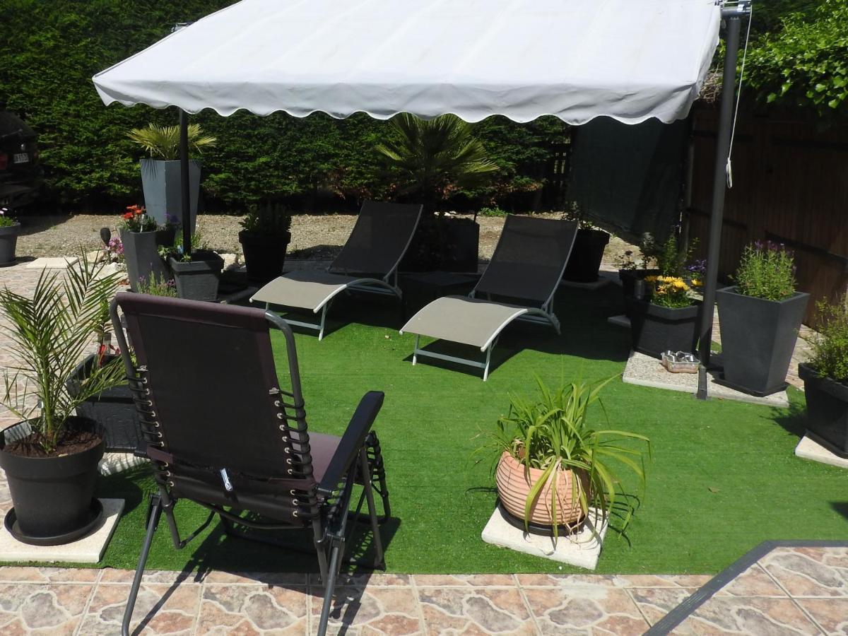 Appartement Mansarde Et Climatise 50 M2 Pompignan  Екстер'єр фото