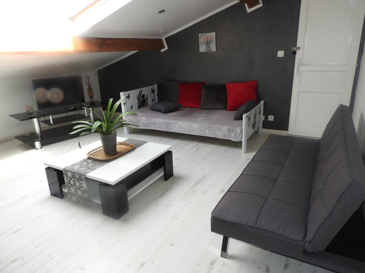 Appartement Mansarde Et Climatise 50 M2 Pompignan  Екстер'єр фото