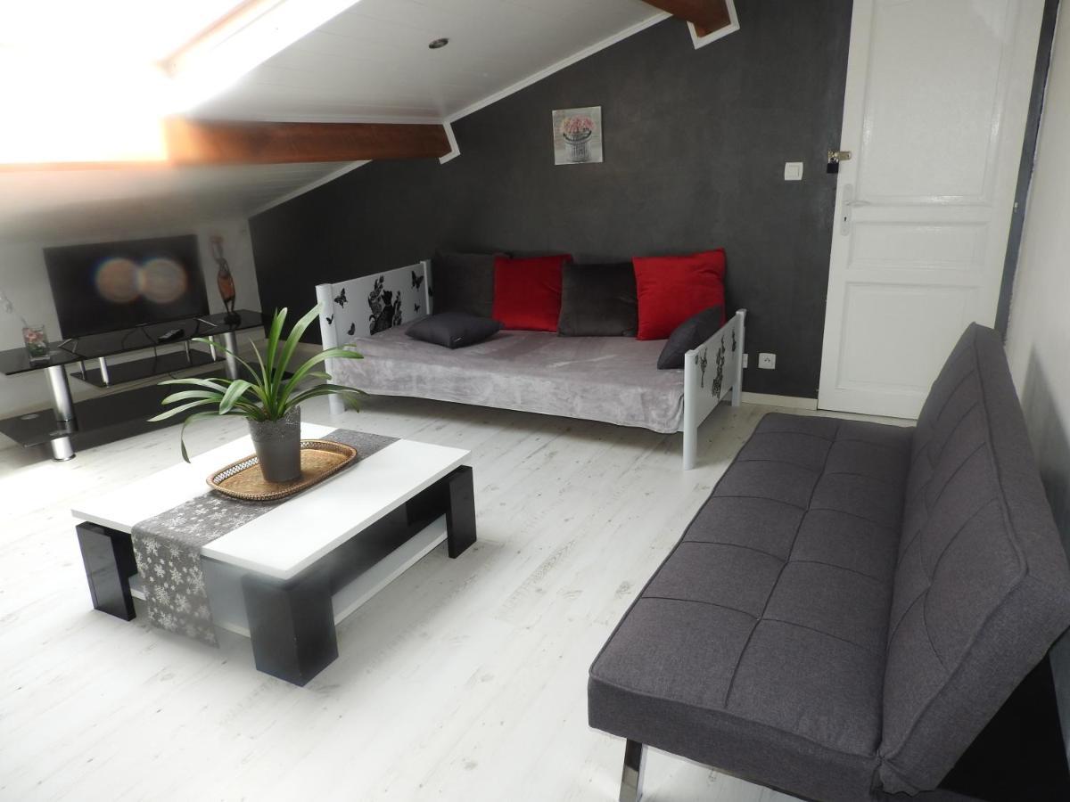 Appartement Mansarde Et Climatise 50 M2 Pompignan  Екстер'єр фото