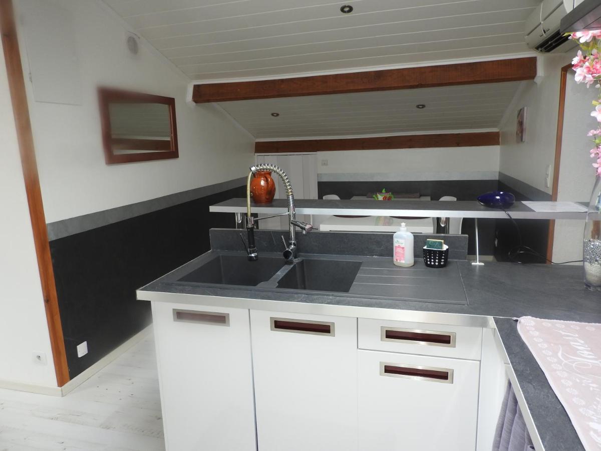 Appartement Mansarde Et Climatise 50 M2 Pompignan  Екстер'єр фото